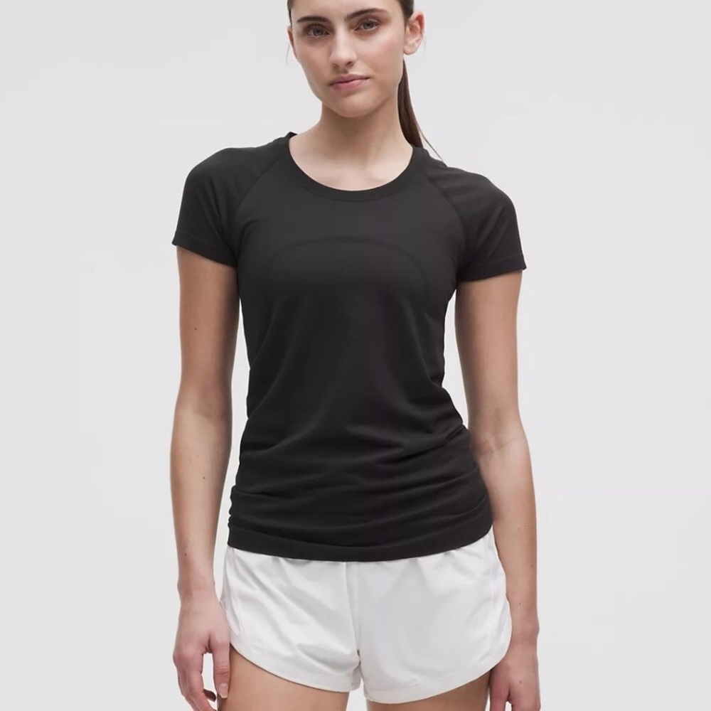 🌼Lululemon Swiftly Tech Short-Sleeve Shirt - Black Size 4